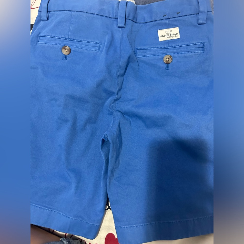 Vineyard vines - Picture 2 of 3